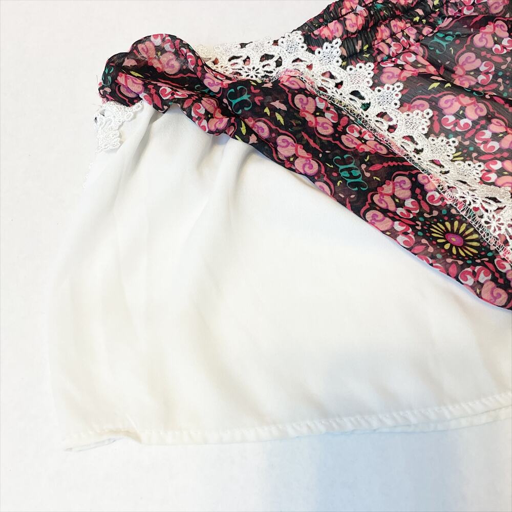 Lucy Love Boho Floral Pink Shorts Crochet Lace Trim Festival Small - Picture 7 of 9